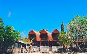Bunaken 18 Diving Resort And Cafe